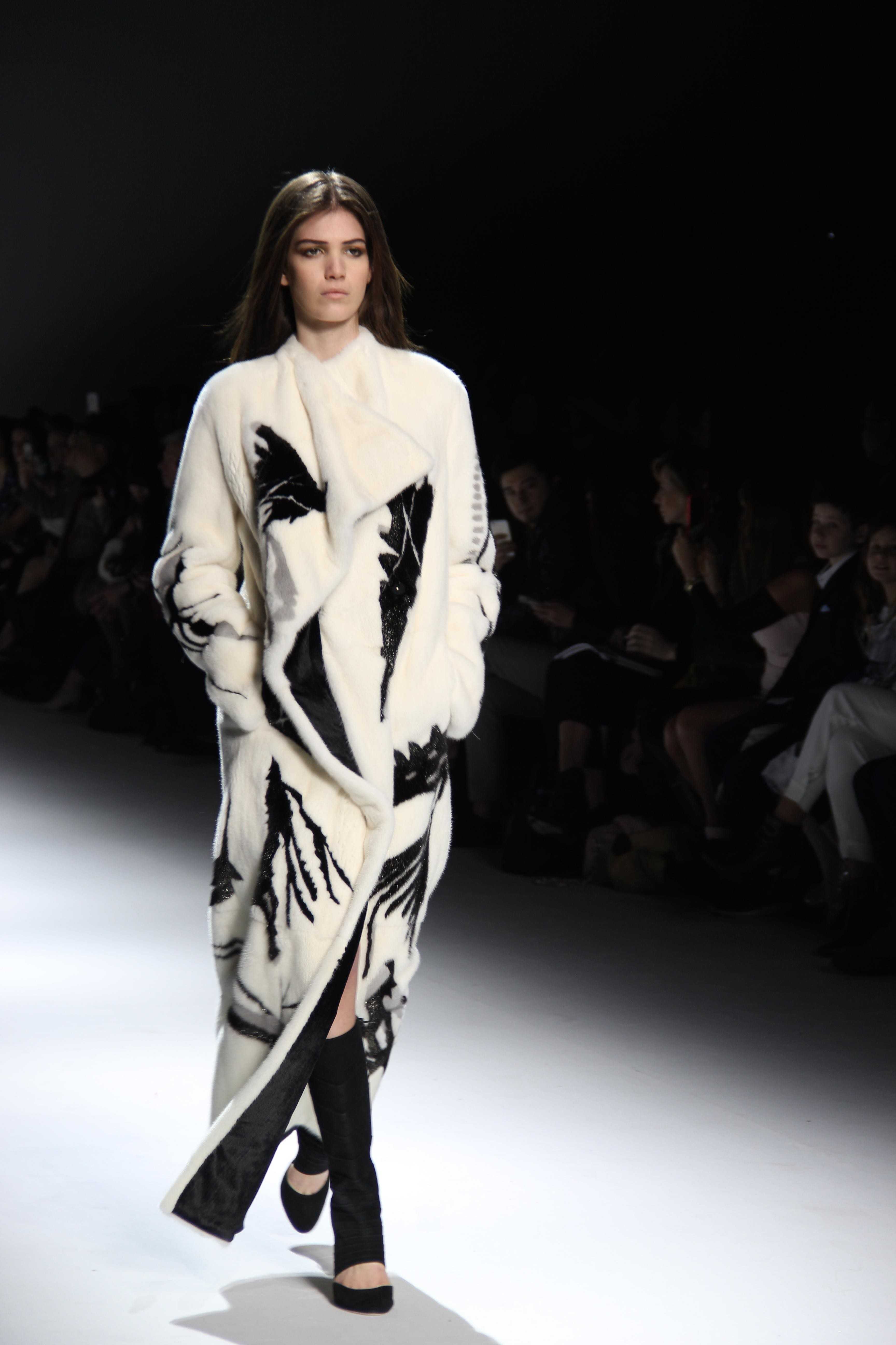 中国国际时装周 --米兰时装周国际时尚趋势与设计工作坊