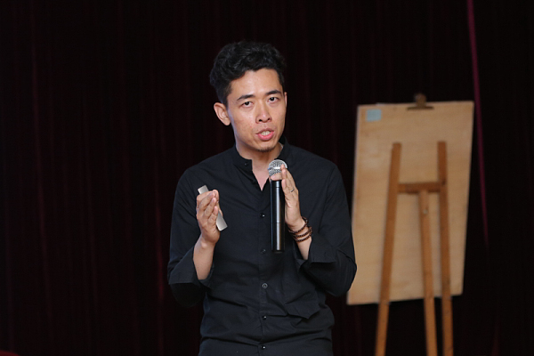 简驾(百度MUX资深交互设计师)