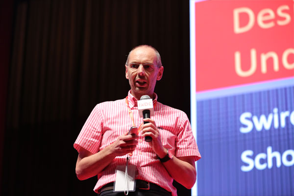 方启思教授呼吁在座设计师不要忘记弱势群体