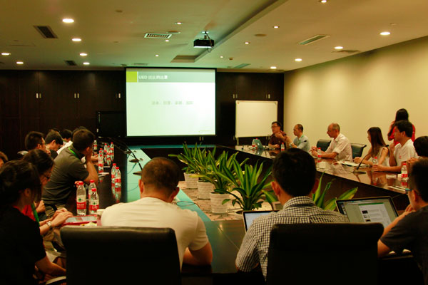 主讲人一行参观阿里巴巴