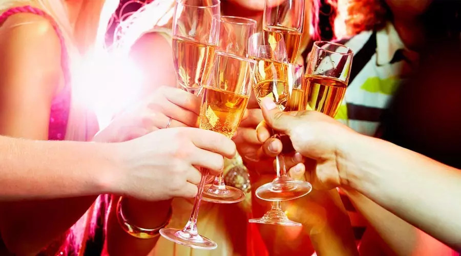 贝塔盛会，明天一起嗨！