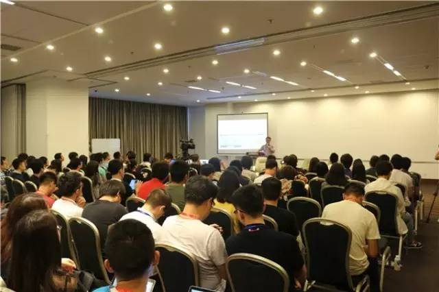 论设计师如何跨越到CEO【IXDC峰会演讲】