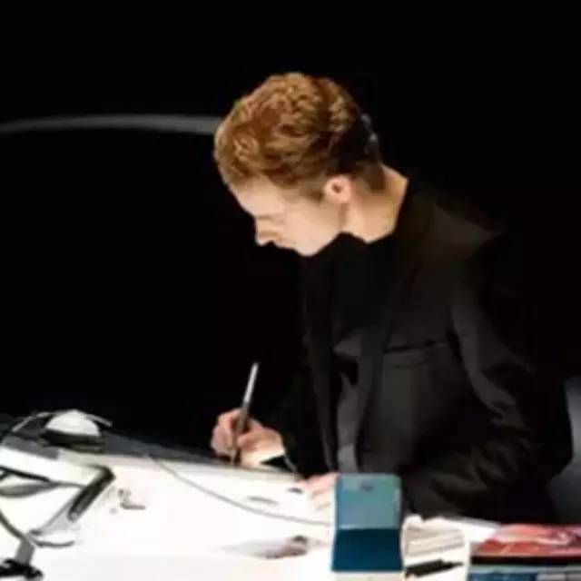 必看！如何成为明星设计师