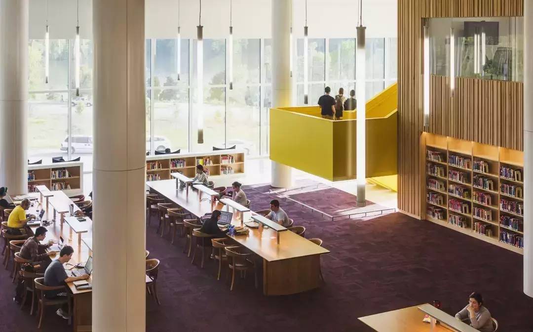 那些美得让人舍不得走的图书馆!