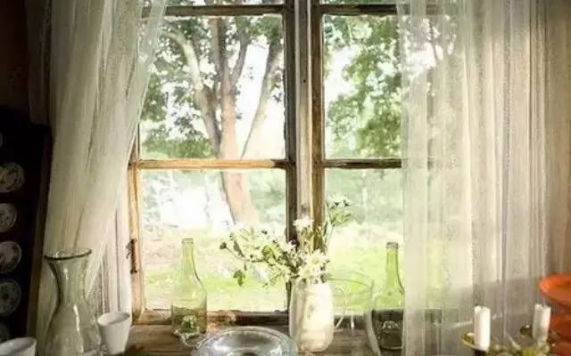 一扇窗,一种不同的人生。