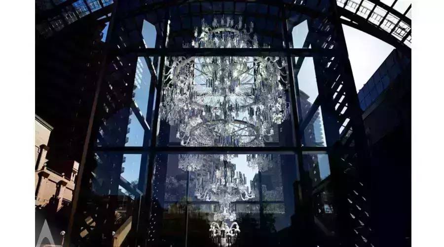 Baccarat 的水晶吊灯